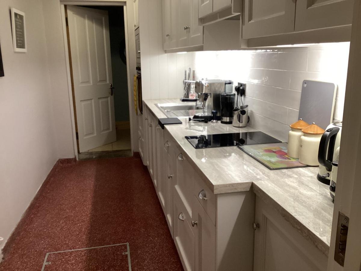Roundstone Retreats Quayside Luxury Apt Екстериор снимка