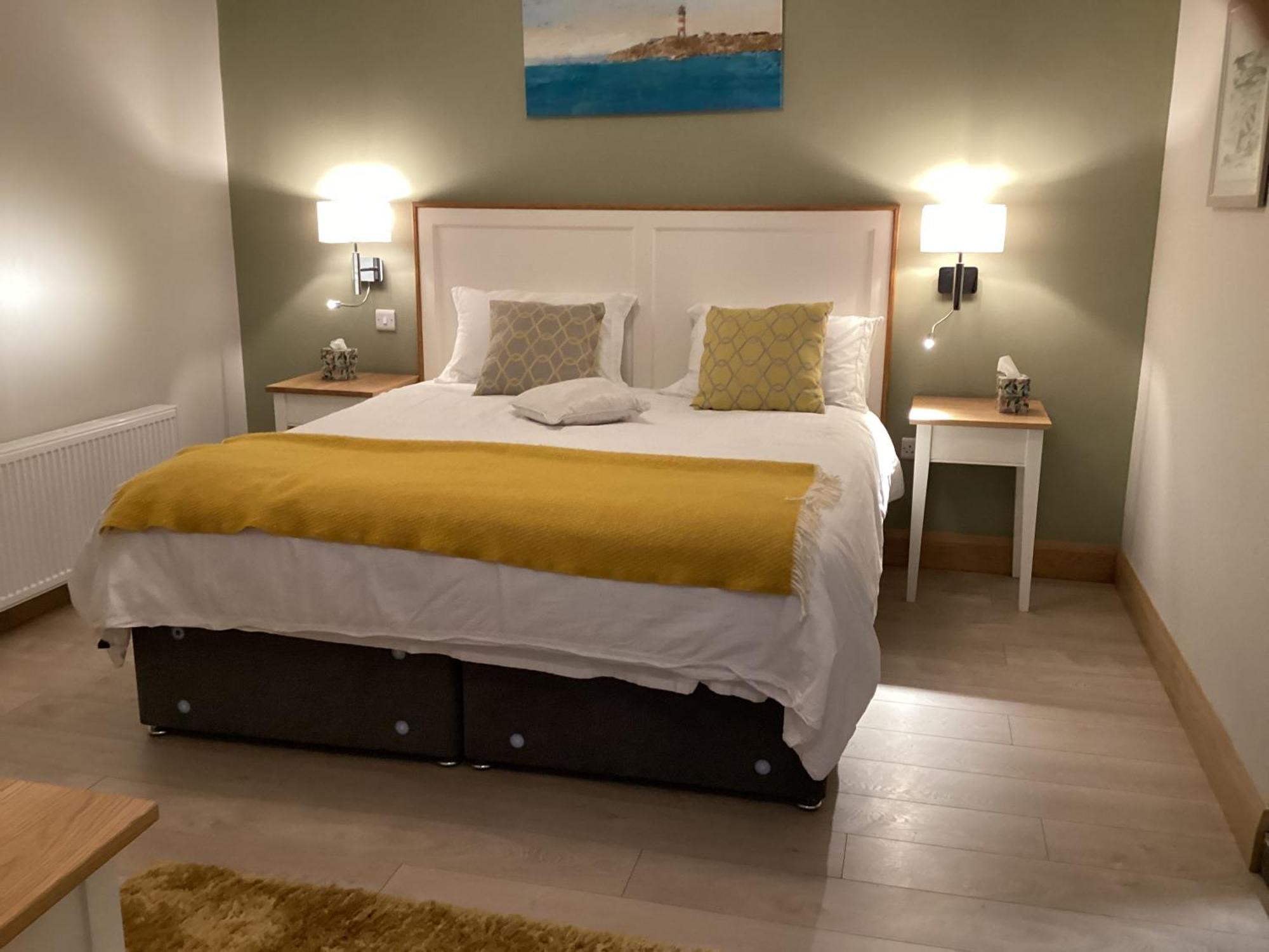 Roundstone Retreats Quayside Luxury Apt Екстериор снимка